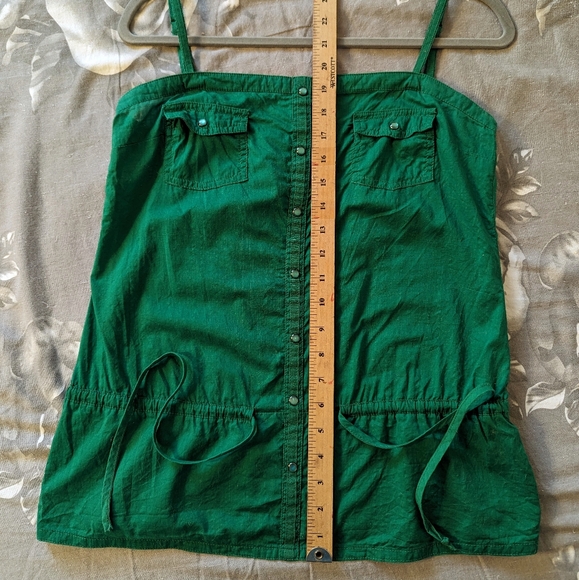 Woman's Top - Picture 6 of 10